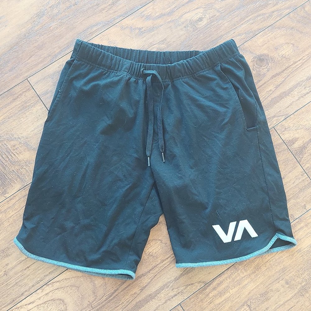 RVCA sports elastic shorts